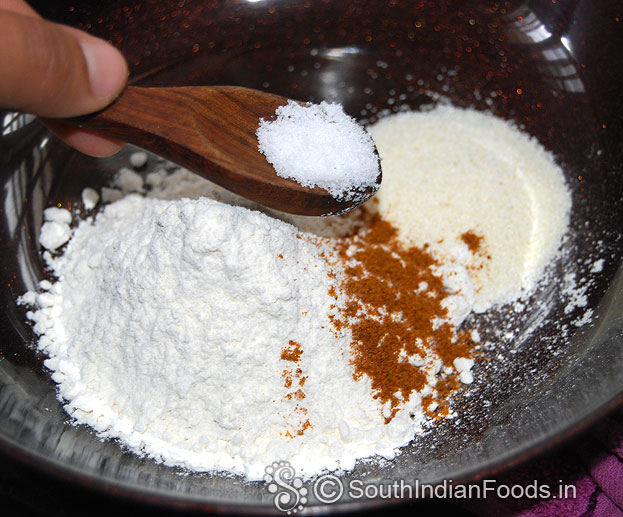 In a bowl add all purpose flour, semolina, salt, red chilli powder